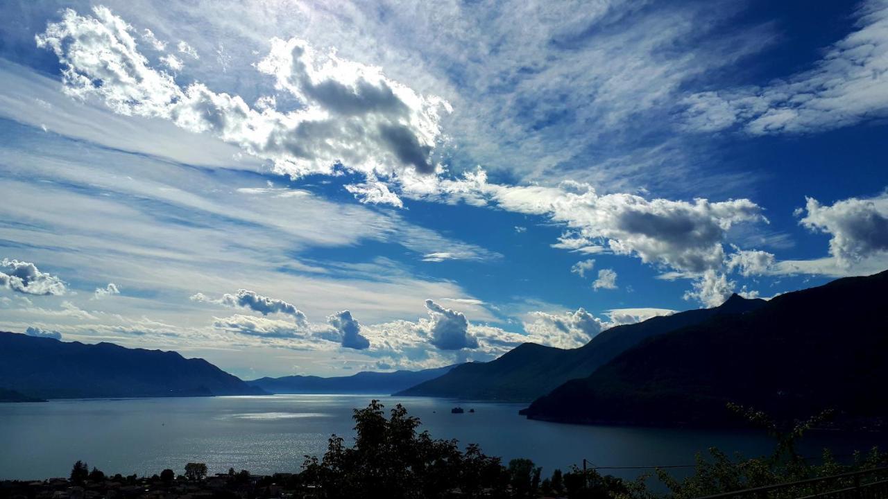 Sole & Lago-Lake Maccagno Exterior photo