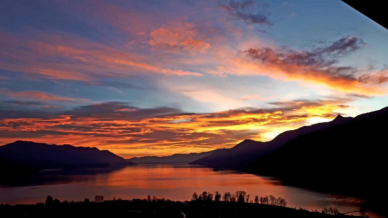 Sole & Lago-Lake Maccagno Exterior photo